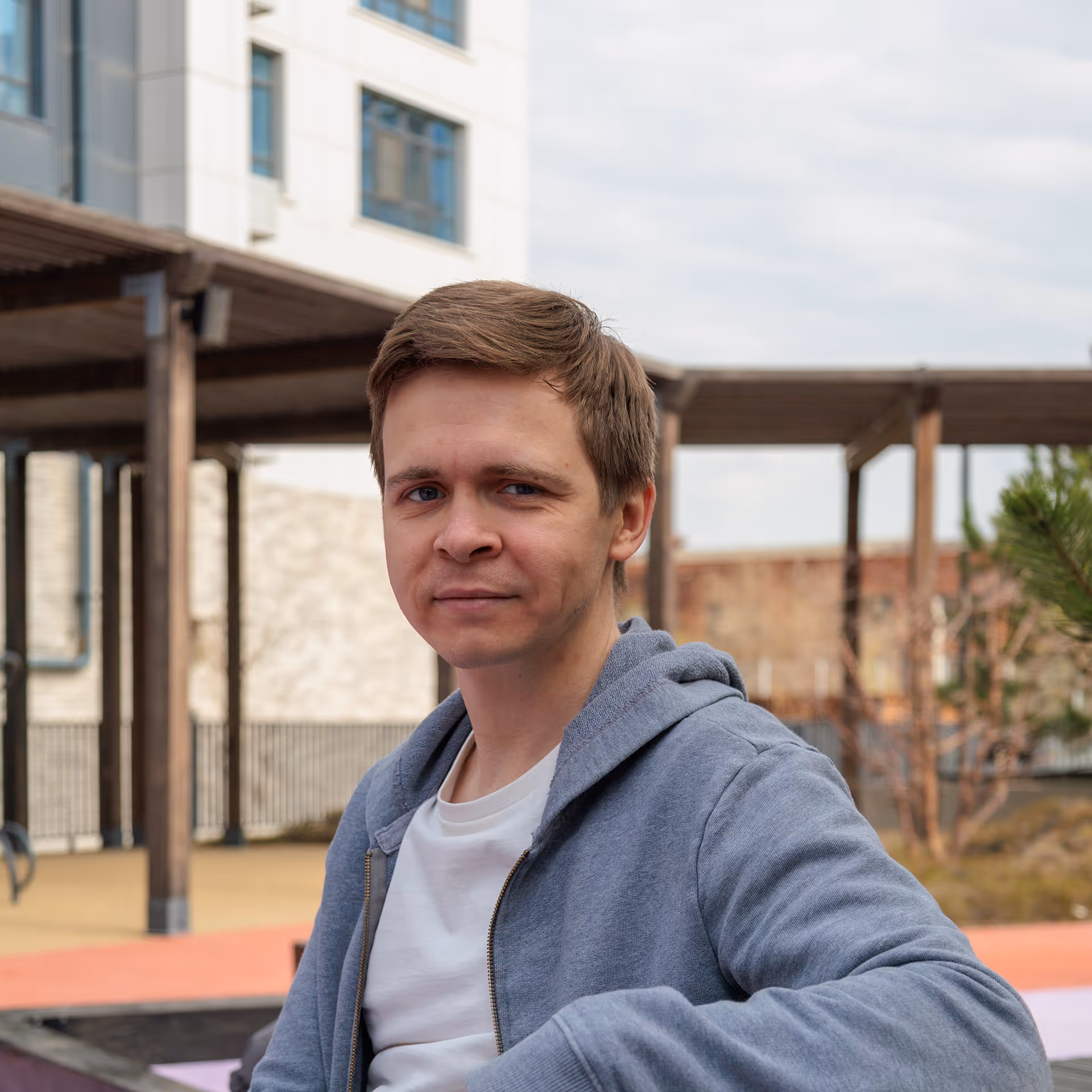 Юрий Попов